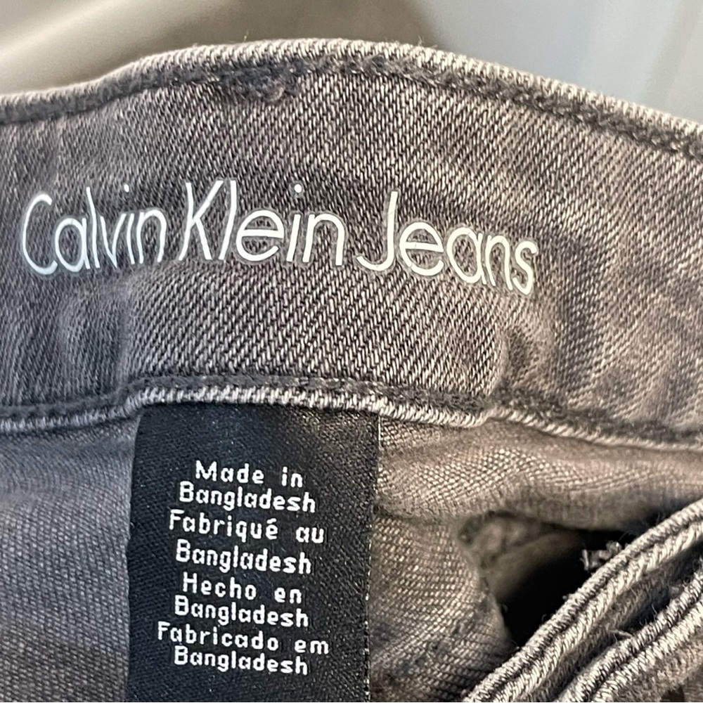 Calvin Klein Classic Gray Women's Jeans slim boyfriend size 8 - Picture 4 of 4